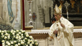  Папа Франциск отстранява 