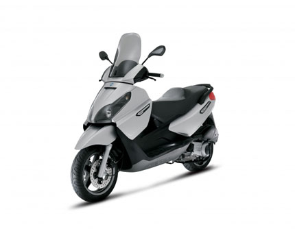 X7 – най-новият скутер на Piaggio