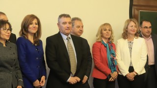 Ректорът на УНСС проф д р Димитър Димитров излезе с изявление