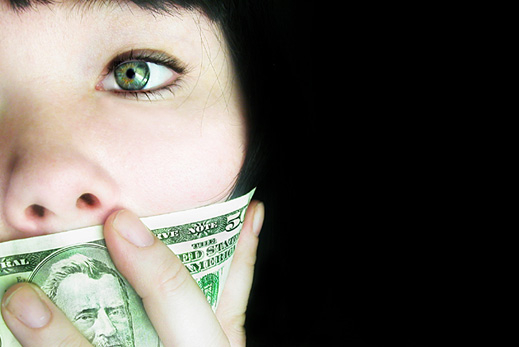 59% от жените търпят мъжа си заради парите му