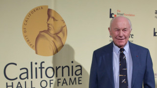 Чарлс Йейгър американският пилот който се превърна в първия човек преодолял