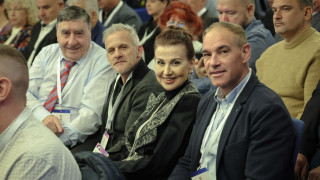 Как тълкуват всичко което се случи след Конгреса за избор