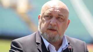 Министърът на спорта Красен Кралев коментира евентуалното завръщане на феновете