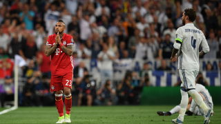 Чилиецът Артуро Видал побесня след отпадането на неговия Байерн от