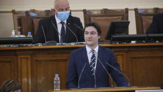 БСП напомня на Данаил Кирилов да си подаде оставката