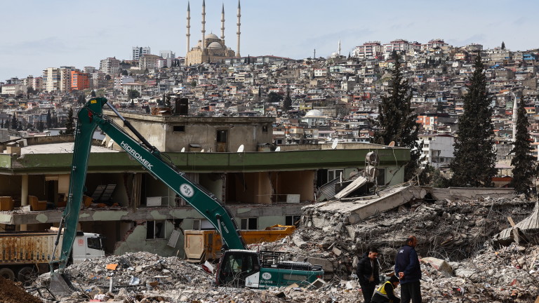 Повече от 46 000 са жертвите от земетресението в Турция 