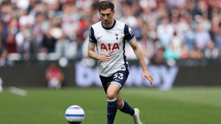 Защитникът на Тотнъм Бен Дейвис удължи договора си с