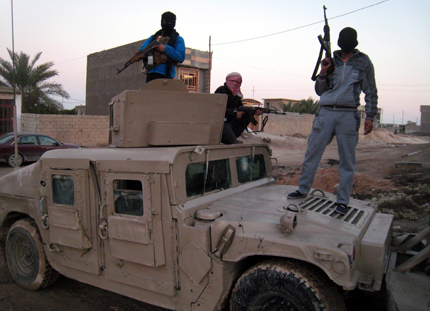 Терористи екзекутираха 14 души в Ирак