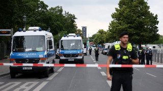 Германската полиция е простреляла мъж който е заплашил служители на