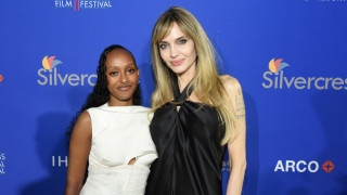 Въпреки цялото й старание да държи медиите надалеч от личния