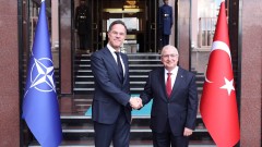 Рюте в Анкара: НАТО ще защитава Турция