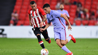 Очаква се Педри да сключи нов договор с Барселона според