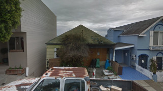 Изгоряла къща в Сан Франциско се продава за почти 800