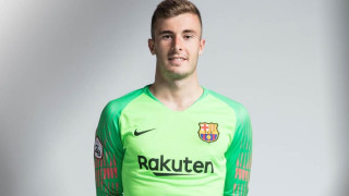 Младият вратар на Барселона Иняки Пеня ще премине под наем