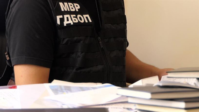 Нотариуса бил Доверено лице в МВР и ГДБОП знае това от 2022 г.
