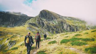 Има увеличаване в броя и видовете на пътувания в чужбина