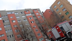 Пожар наложи евакуация на жилищен блок в Пловдив