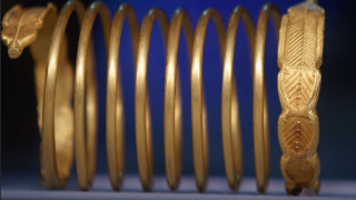 Румънски артефакти включително златен шлем на 2500 години бяха откраднати