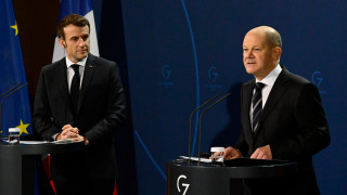 Президентът на Франция Еманюел Макрон и германският канцлер Олаф Шолц са