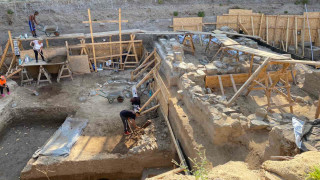 Служебният министърът на културата Найден Тодоров инспектира вчера следобед дейностите