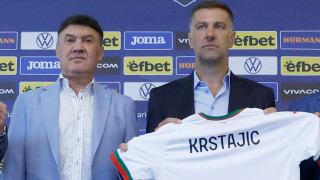 Новият национален селекционер говори дълго пред медиите по време на