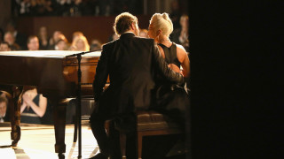 За предполагаемата връзка между Лейди Гага и Брадли Купър се