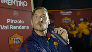 Живата легенда на Рома Франческо Тоти поздрави вече бившите си