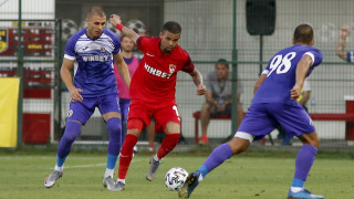 Част от играчите на Етър са планирали бойкот на гостуването