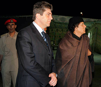 Първанов: Готвих се години за срещата си с Кадафи