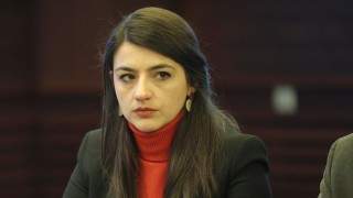 Лена Бориславова вече е обвиняема за документна измама