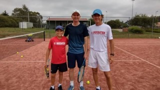 Българо американският тенисист Теодор Давидов e най младият играч с точки в световната