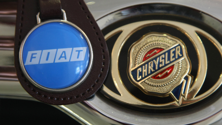 Fiat Chrysler изтегля заради дефект 470 хиляди автомобила