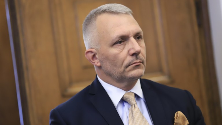 Адвокат Хаджигенов: Борисов ще прави избори до посиняване
