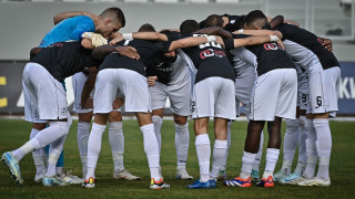 Локомотив Пловдив ще бъде без нападателя си Хуан Переа срещу