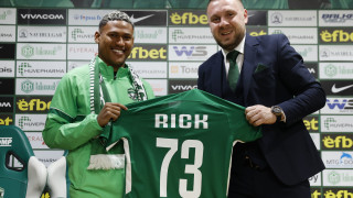 Лудогорец официално представи последните нови попълнения в отбора вратарят