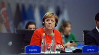 Меркел намекна за договорка в Г-20 за реформи в СТО