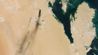 Петролът подскочи с 20% след атаки с дрон срещу Saudi Aramco