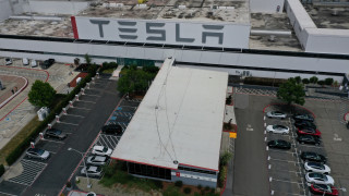 Берлин "дава всичко", за да получи заветния завод на Tesla