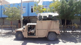 Джалалабад падна без бой, единствено Кабул не е в ръцете на талибаните