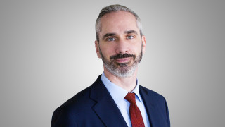 УниКредит избра Дан Букша да поеме ръководството на екипа за