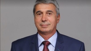 Евгени Игнатов е роден на 25 юни 1959 г в