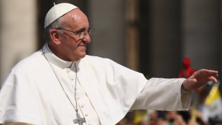 В дните след смъртта на светът почита неговата памет и