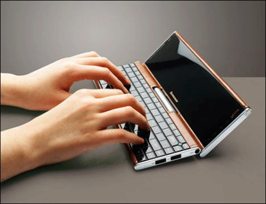 Lenovo Pocket Yoga - конкуренцията на Sony VAIO