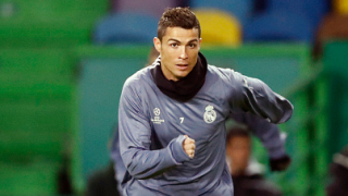 Португалската суперзвезда на Реал Мадрид Кристиано Роналдо продължава да се