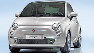 Fiat пуска 500 автомобила предпремиерно
