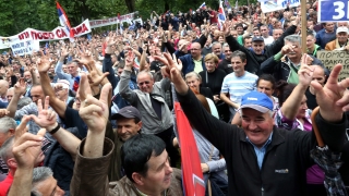 Десетки хиляди протестираха в Баня Лука  