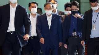 главен секретар на кабинета Йошихиде Суга предупреди за възможността да