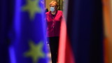  Меркел: Компаниите би трябвало да изпълнят сделките с Европейски Съюз за ваксини 