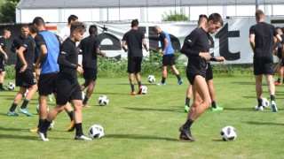 Футболистът на пловдивския Локомотив Антони Милина е с контузия в