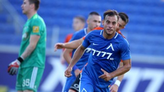 Швейцарската звезда на Левски Давиде Мариани беше видимо доволен